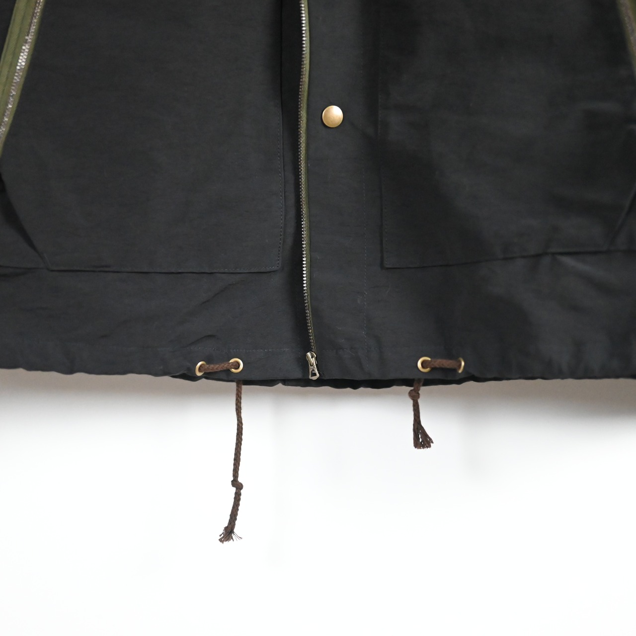 barbell object / coach jkt