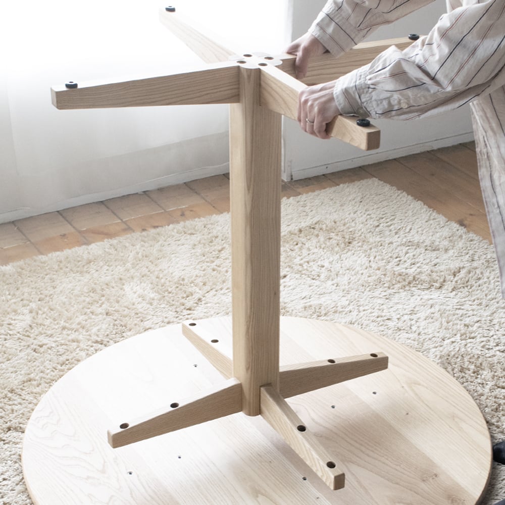 くりの丸いダイニング1本足タイプ（直径70cm 80cm 90cm・国産栗材・2色