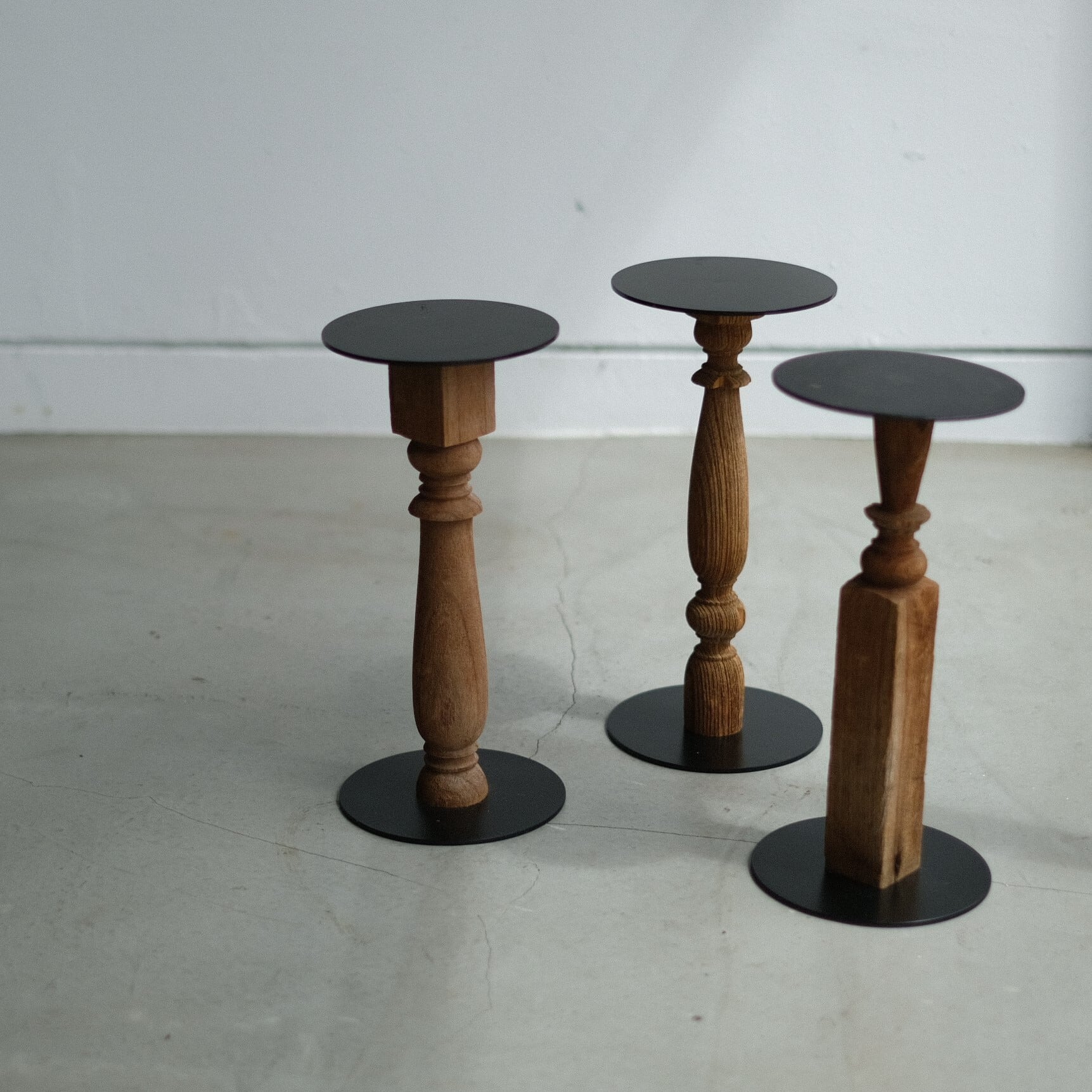 VONA wooden spindle STAND (S) | WEST VILLAGE TOKYO