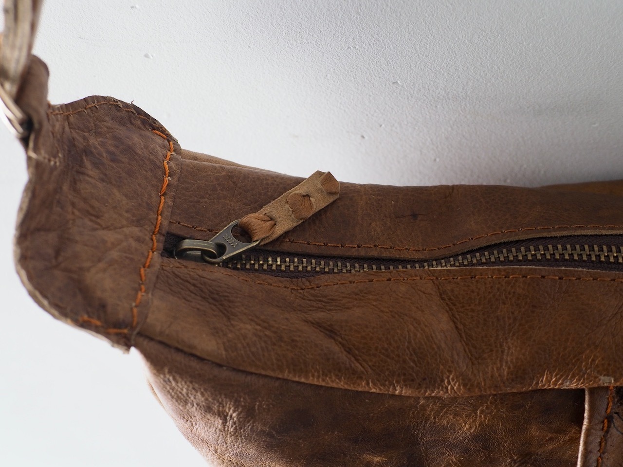 005dc067 moon bag small