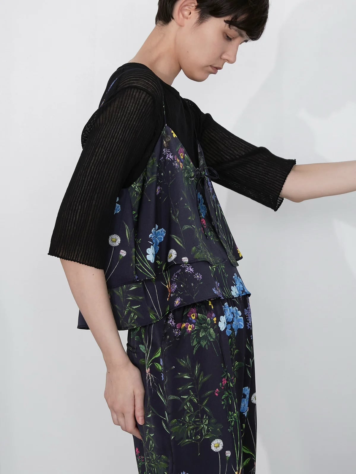 再入荷】TICCA / 2wayフラワープリントビスチェ（NAVY） | anouk