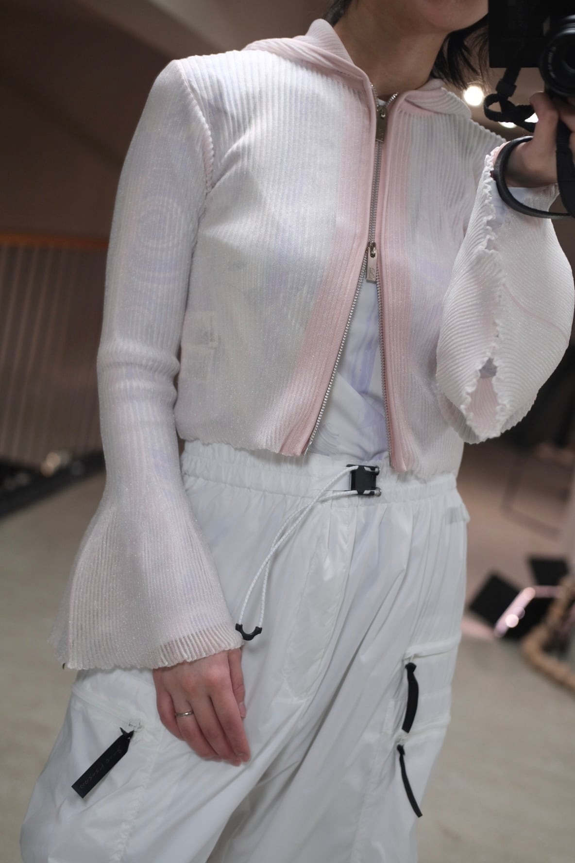 CFCL】HYPHA LUCENT GLITTER HOODIE JACKET -EGGSHELL PINK-OPAL- | loop