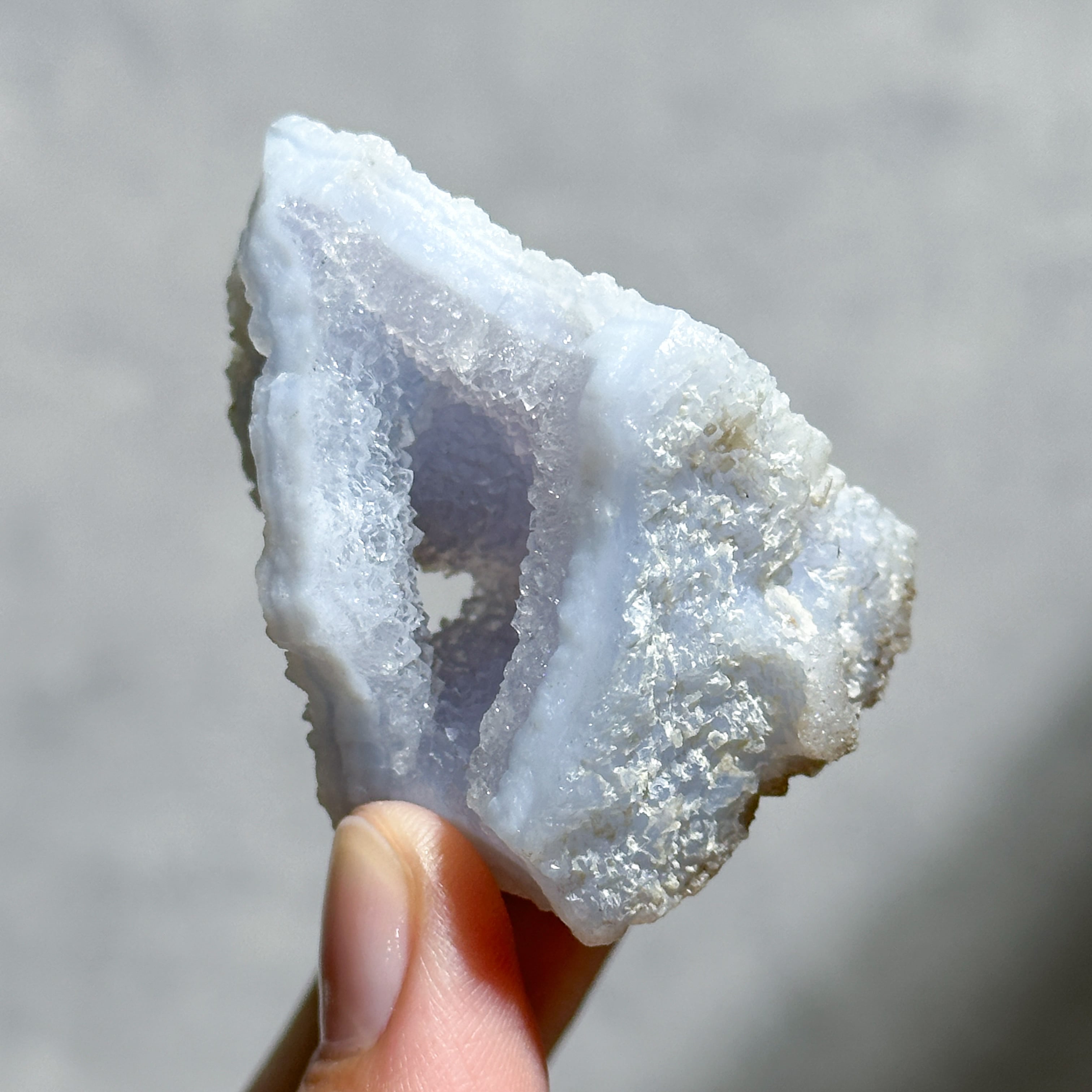 ブルーカルセドニー 原石82◇ Blue Chalcedony ◇天然石・鉱物