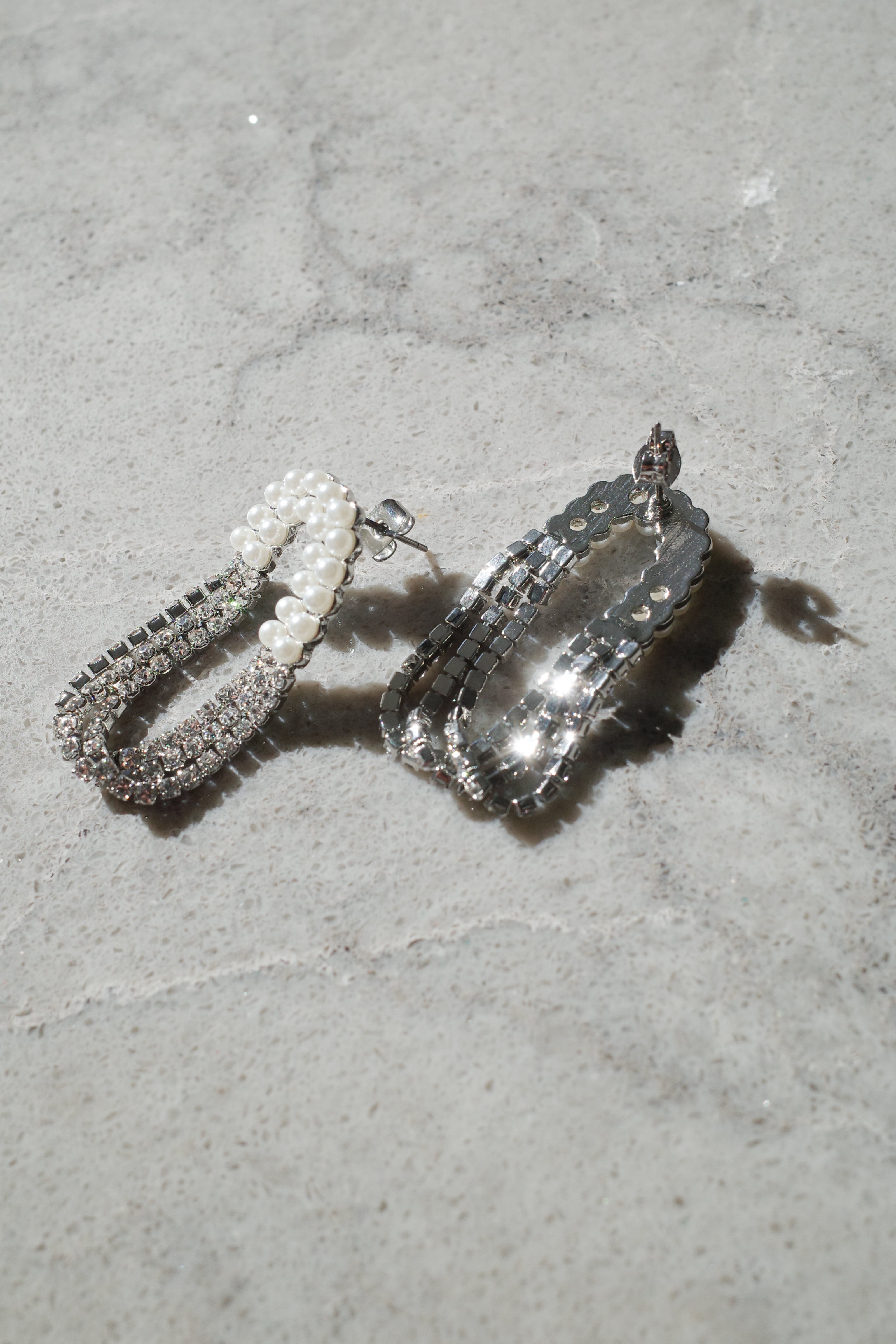 yujune ビジュー 天然パールピアス パールビジューフープピアス | yujune