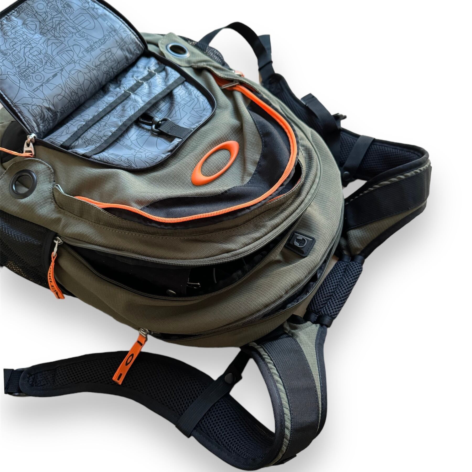 00s Oakley Backpack/ オークリー/ バックパック/ リュック/ y2k 00s Oakley Backpack/ オークリー/ バックパック/ リュック/ y2k