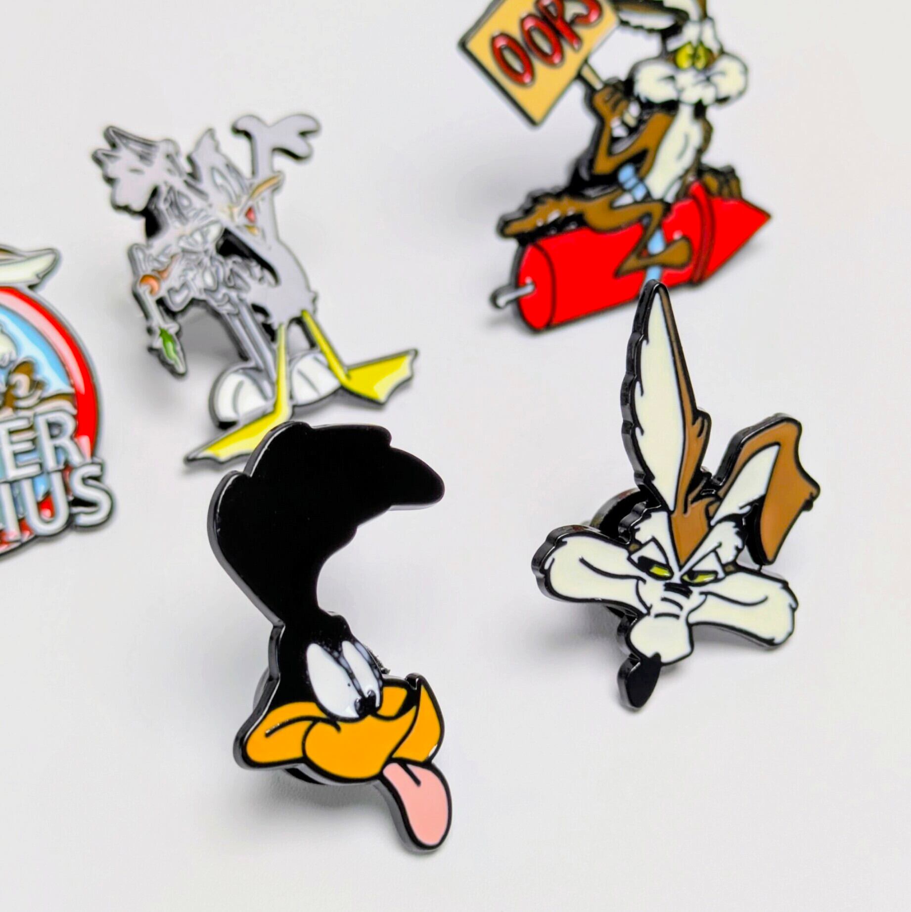 送料無料！ ★ピンズ PINS★ピンバッジ 【 Looney Tunes（ ルーニーテューンズ ) ）】 5P SET / ピンズセット 〚アメリカン雑貨 アメトイ〛