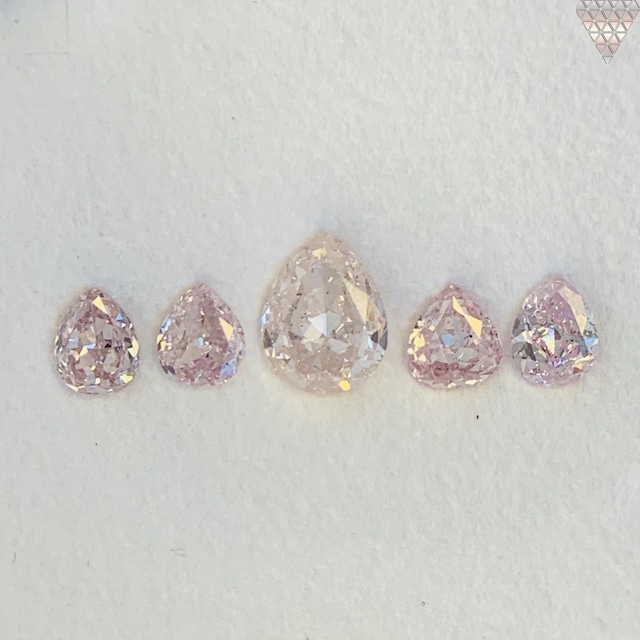 合計  0.88 ct 天然 カラー ダイヤモンド 5 ピース GIA  1 点 付 マルチスタイル / カラー FANCY DIAMOND 【DEF GIA MULTI】