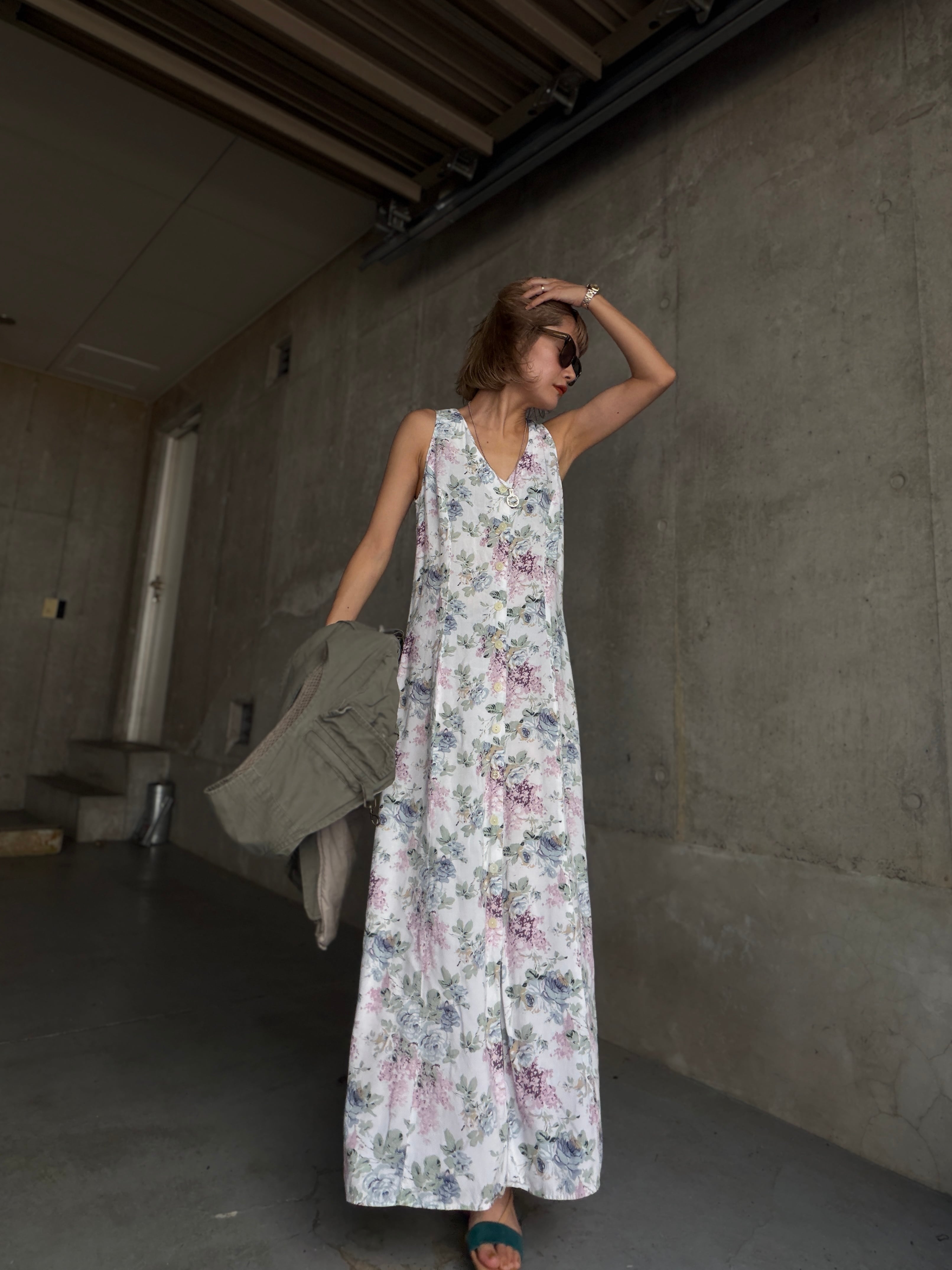 (OP136)Flower sleeveless button front one piece