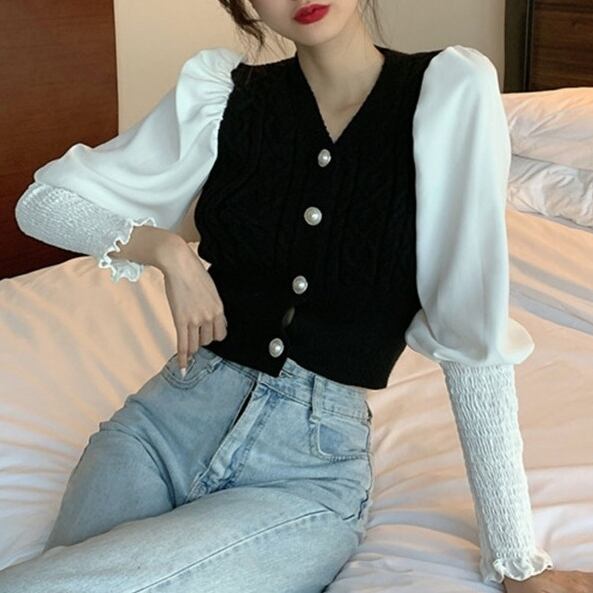 トップス レディース ブラウス ニット ショート ショート丈 長袖 パフスリーブ Vネック かわいい 大人可愛い きれいめ 上品 おしゃれ お洒落 大人女子 こなれ感 ラブリー キュート ガーリー エレガント 主役級 存在感 フェミニン 秋 冬 10代 20代 30代 OL 通勤 学生 通学 デート お出かけ 女子会 着回し 普段使い 韓国 韓国系 送料無料 ファッション コーデ スタイル モテ トレンド 流行 ワンサイズ フリーサイズ 白 ホワイト 黒 ブラック ベージュ カーキ