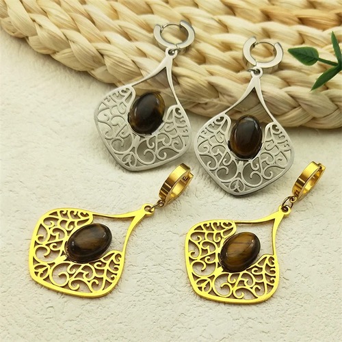 ピアス  動物 アニマル ステンレス ゴールド ストーン タイガー プラント レトロ フープ 揺れる 木の葉 リーフ 植物 レディース BOHO