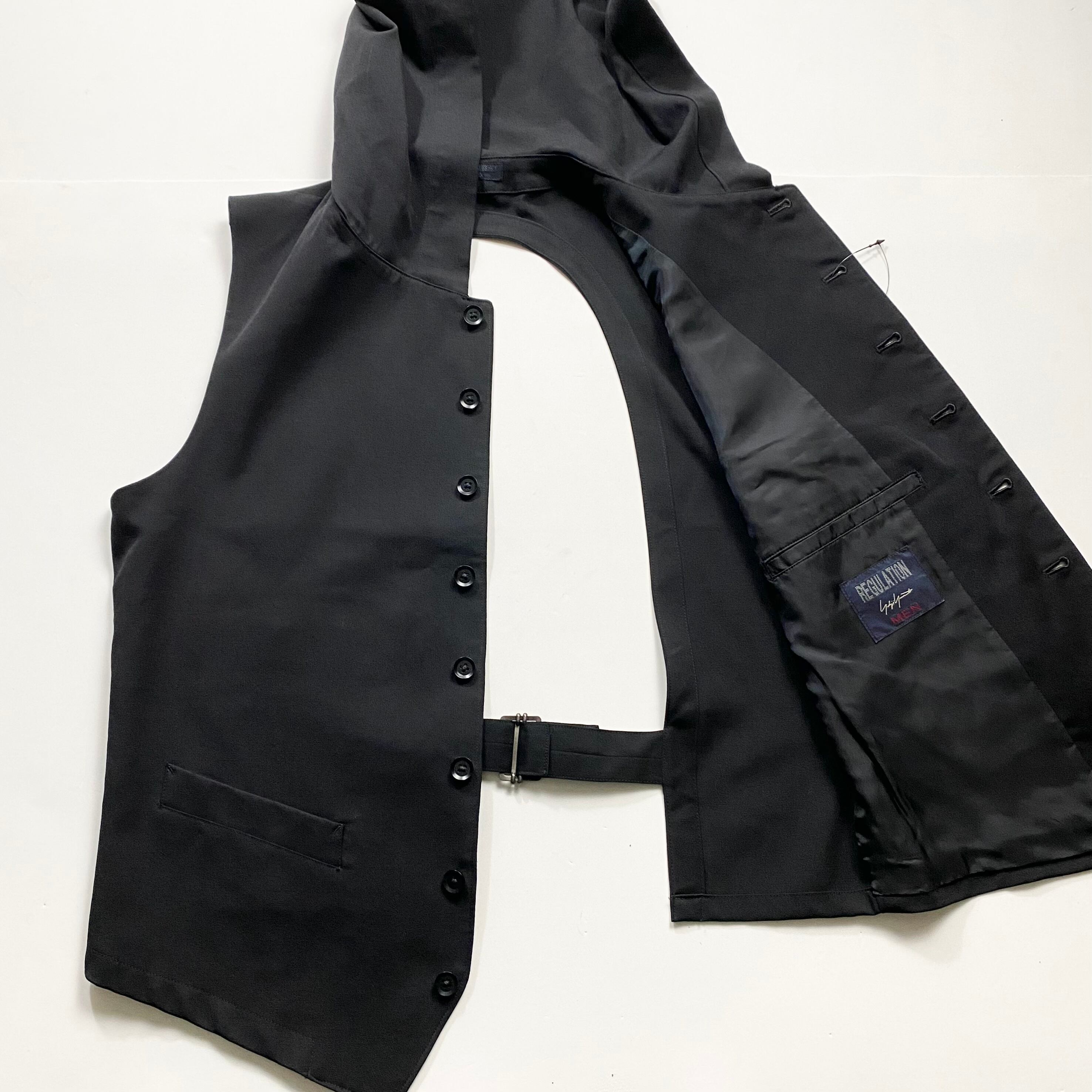 REGULATION YOHJI YAMAMOTO MEN gilet with hoodie | NOIR ONLINE