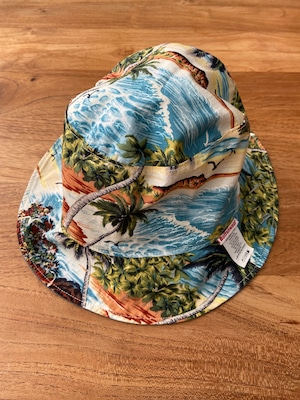 BATTENWEAR / Reversible Bucket Hat / Chambray × Island
