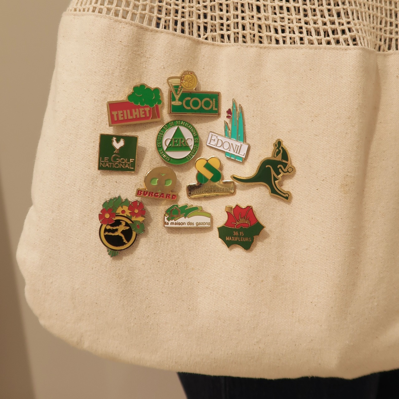 【ピンバッチ】テニスのお兄さん