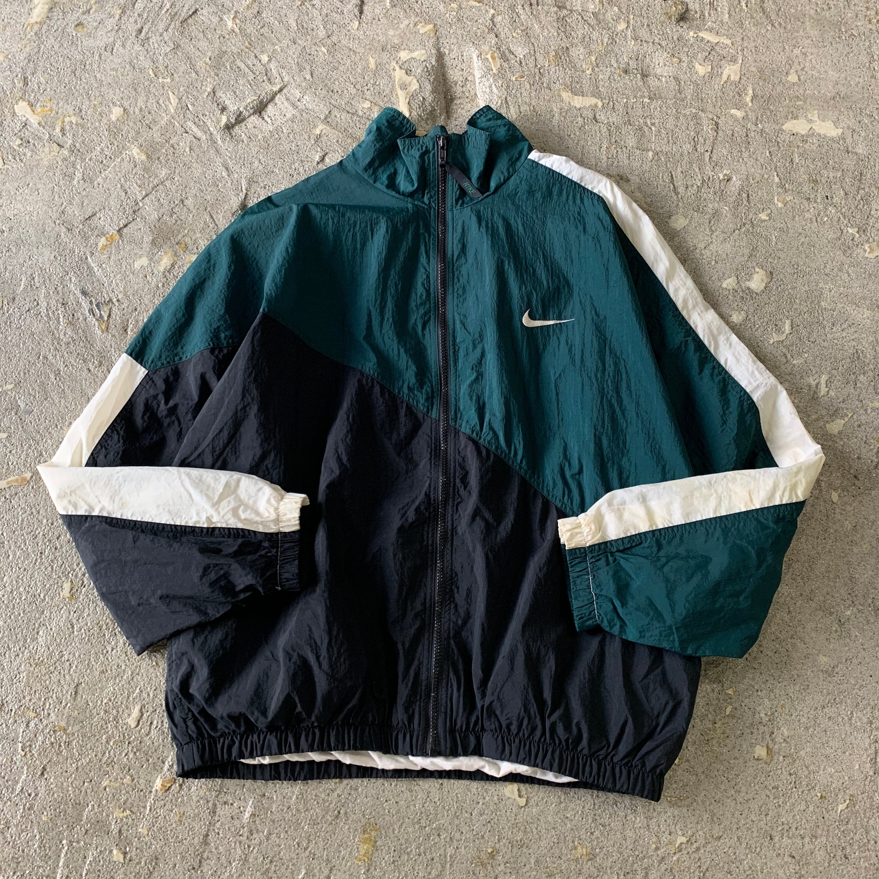 90s NIKE nylon jacket | What'z up