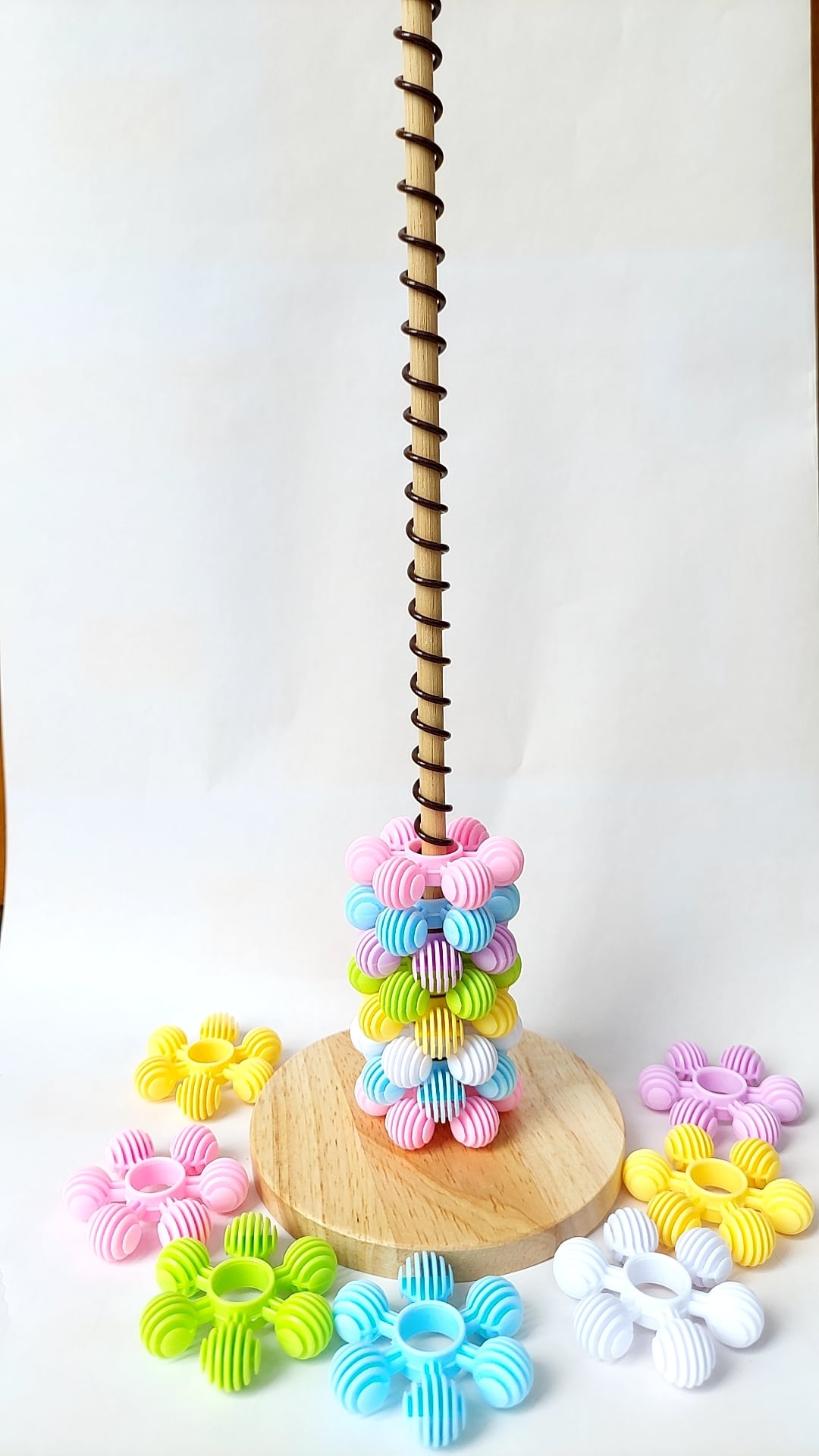 スノーブロッククルクル落とし☆手作り玩具 保育教材 | モンテの教材屋さん