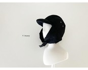 韓国子供服 / 26winter / VANILLA BUNNY / エンボスキャップ / キッズ / 冬服 *FREE*