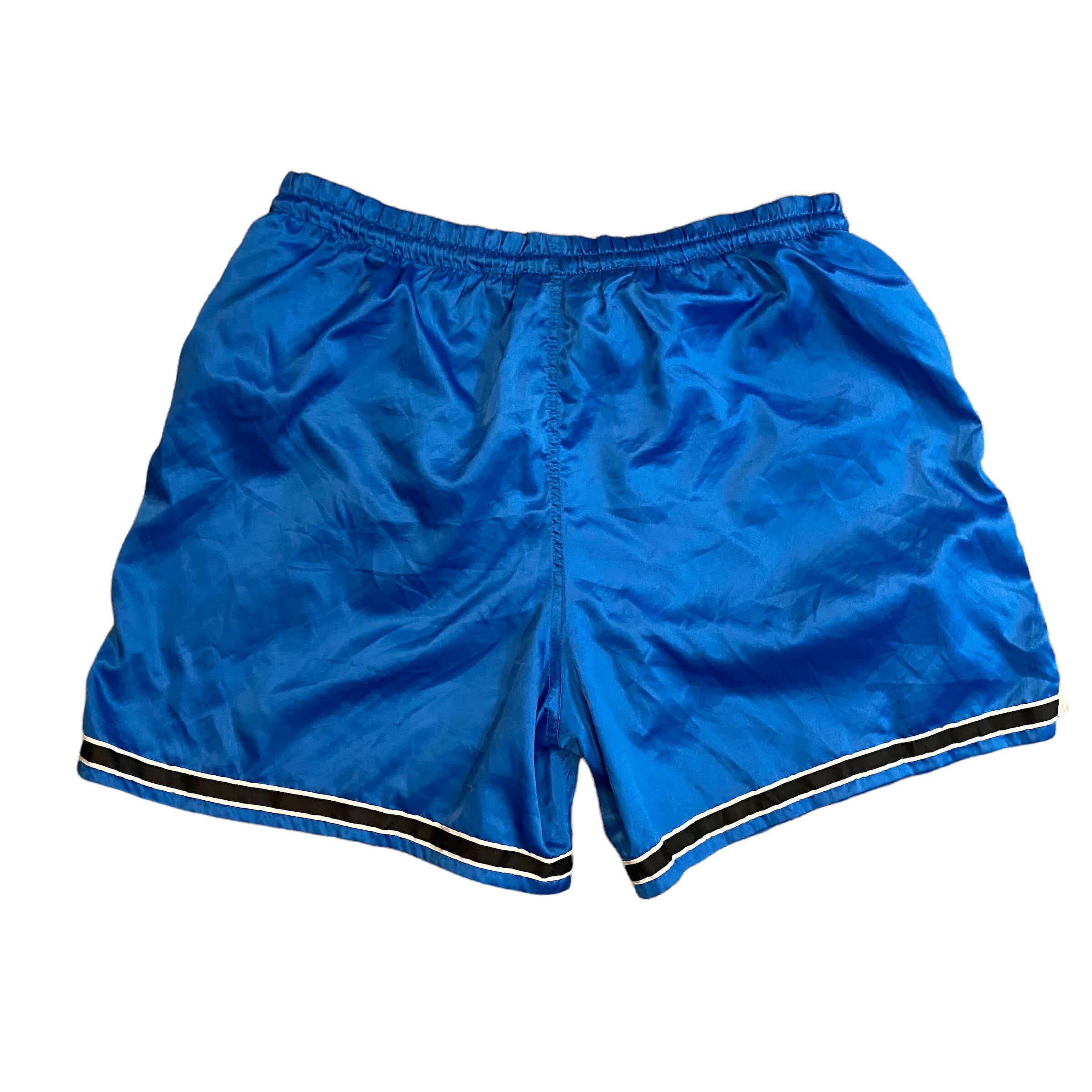 VINTAGE 90S NIKE NYLON SHORTS XL | new&usedclothing MOTHEREARTH VINTAGE 90S NIKE NYLON SHORTS XL | new&usedclothing MOTHEREARTH