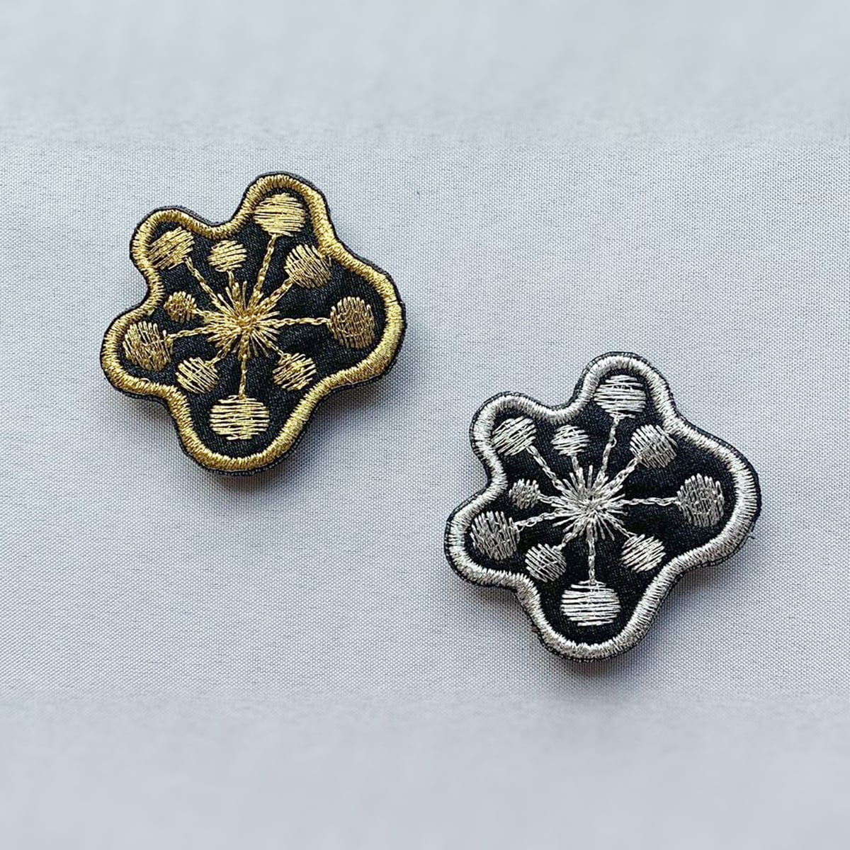 刺繍ブローチ ga.la (br-075)2色