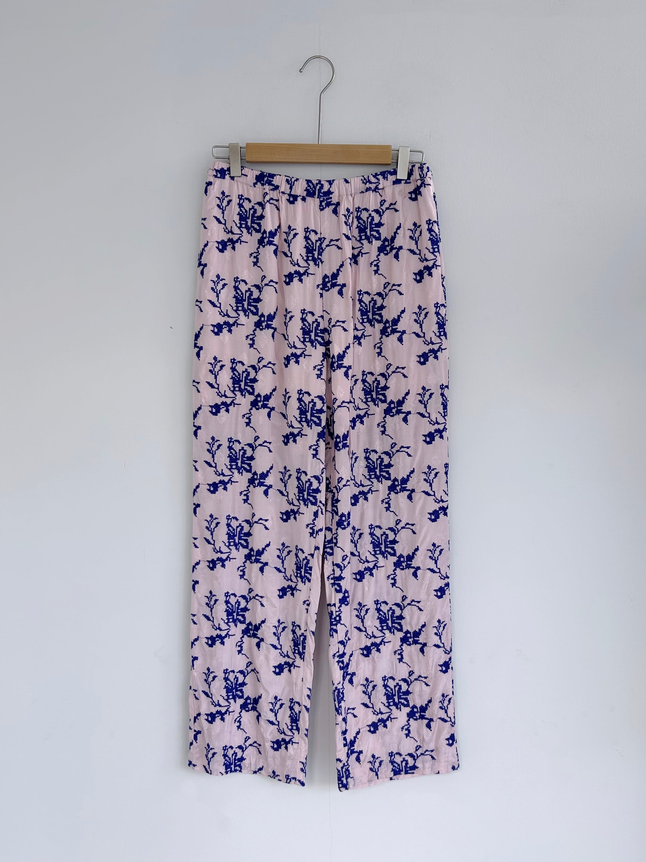 Sara Mallika Rayon Jaquard Flower All Over Embridery Pants | KOKO