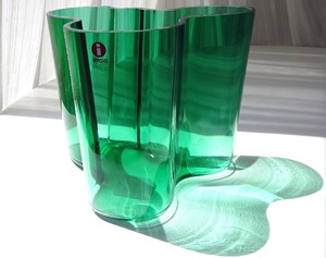 iittala / イッタラ アアルト アールト フラワーベース エメラルド VASE Alvar Aalto emerald 120mm 花瓶 北欧 箱付