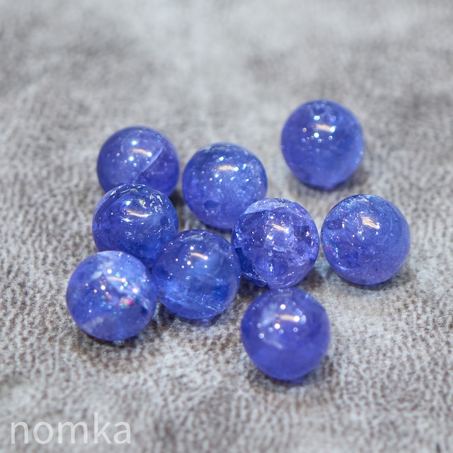 【】タンザ【クラックが魅せる星屑のまたたき】タンザニア産 タンザナイト (宝石質※クラック有り/9mm) ビーズ／一粒売りニア産 タンザナイト (宝石質※クラック有り/9mm) ビーズ／一粒売り