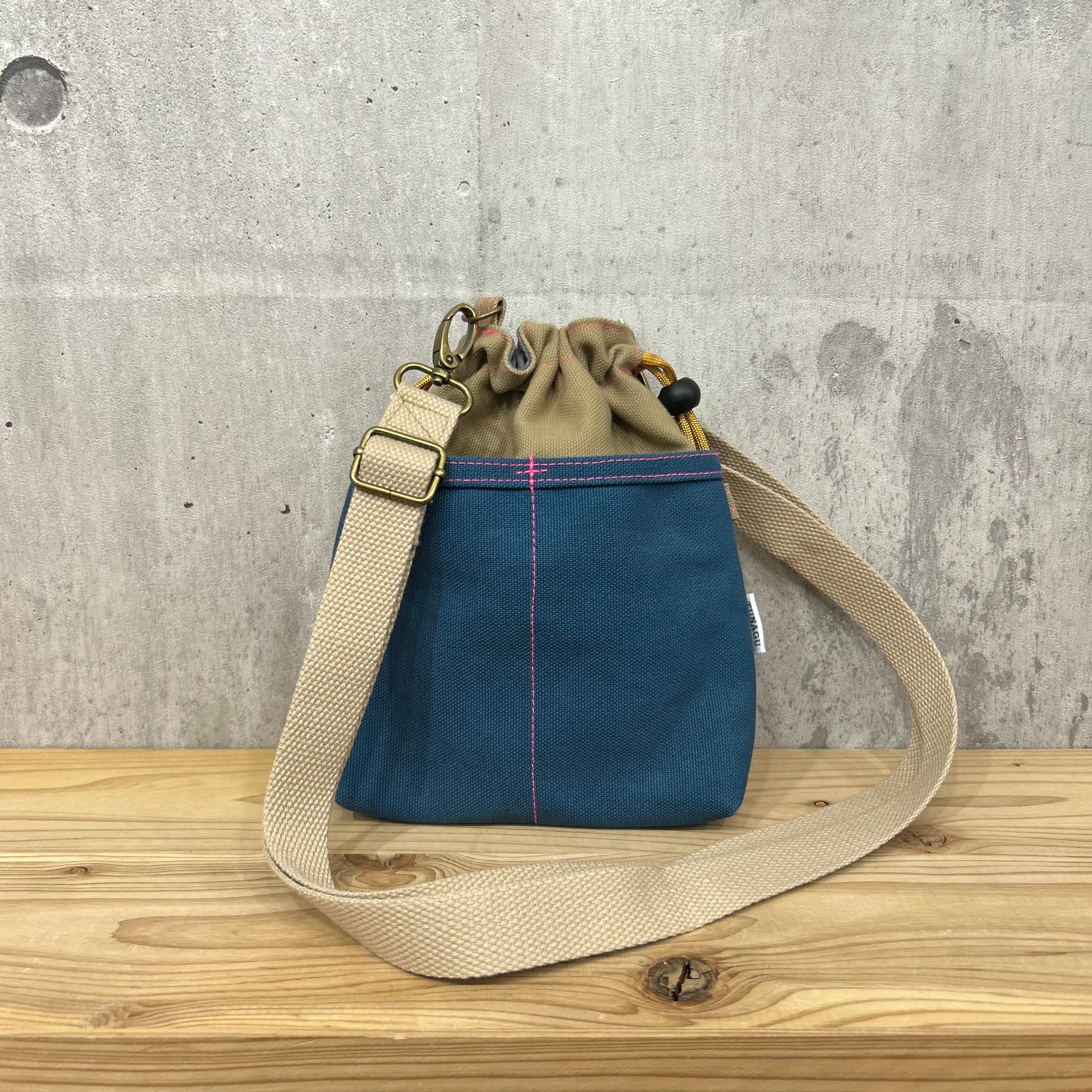 【選べる紐付き】-* 2WAY巾着ショルダー *- 横Dカン付き【ストーングレー×レインブルー】