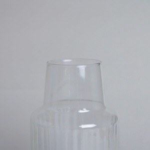 フラワーベース　シム〈花瓶 / 一輪挿し / グリーン / ボトル / リューズガラス / ドライフラワー〉112442