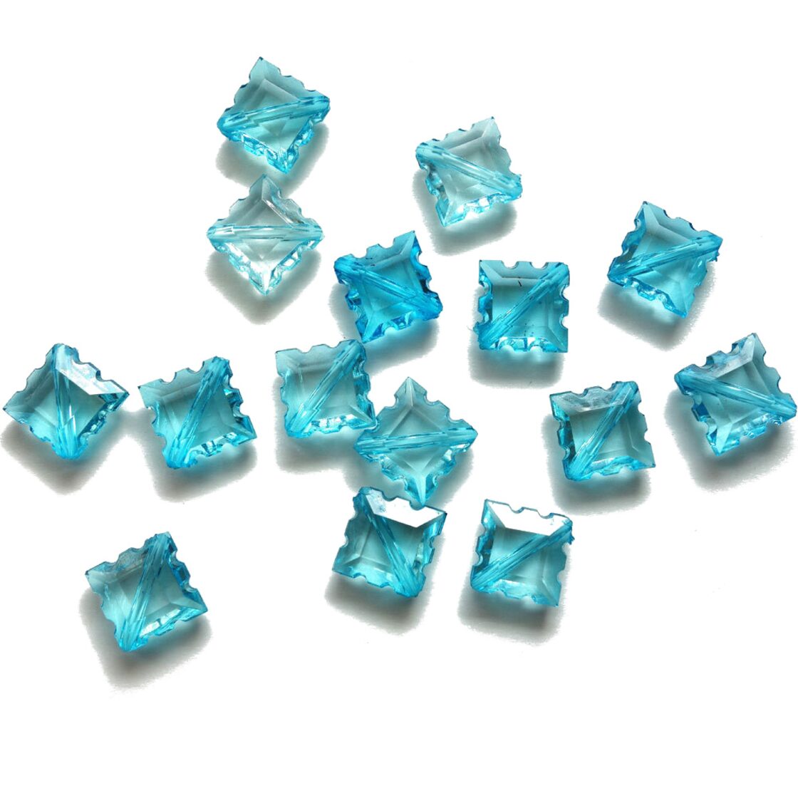 ヴィンテージ ひし形のプラスチックビーズ ブルー 11×14mm (5個) | PAY ID