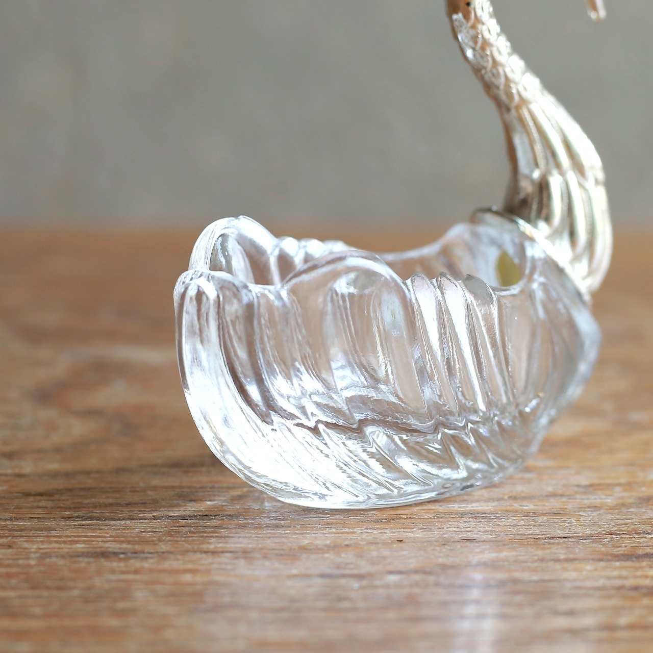 可憐な白鳥の小物入れ 23