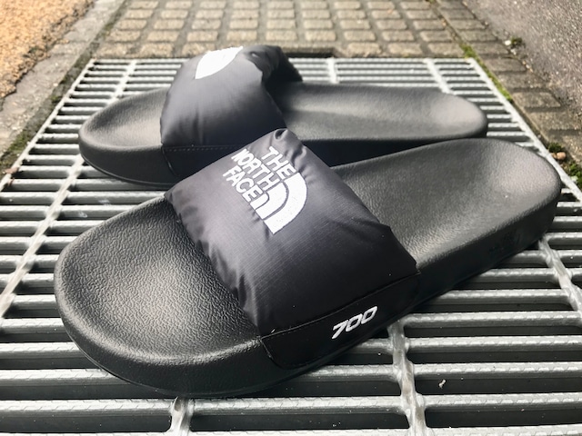 THE NORTH FACE NUPTSE SLIDE (TNF BLACK/TNF WHITE)