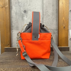 2025新作-＊ One Handle Para2WayBag ＊- <2WAY仕様>/スカーレット×濃グレー