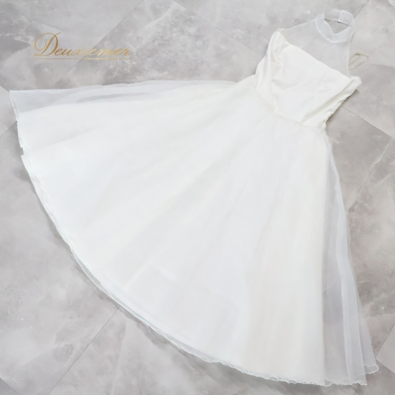 フラダンス 衣装 ワンピース ドレス アロハスタンダード ホワイト系 ALOHA STANDARDS 日本製 ホルターネック シースルー チュールスカート ワンカラー 無地 かわいい 華やか 明るい きれい 上品 白 ハワイアン アロハ フラ ダンス レッスン