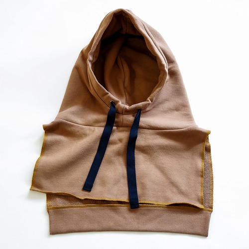 Use apart hoodie    Lsize  /  Brown