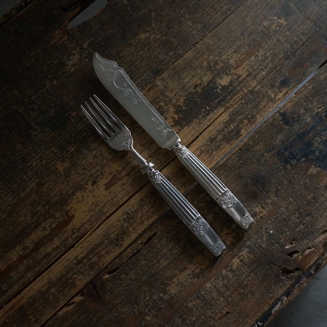 古い国産のフォーク&ナイフ