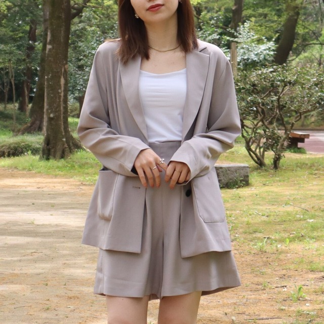 Light linen-like tailored jacket
