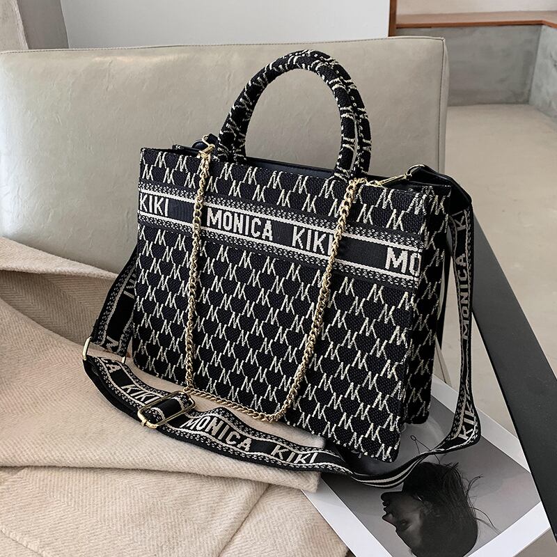 オータムウィンターショルダーバッグレッド 秋物 冬物 メッセンジャーバッグ 手作りハンドバック55785629546