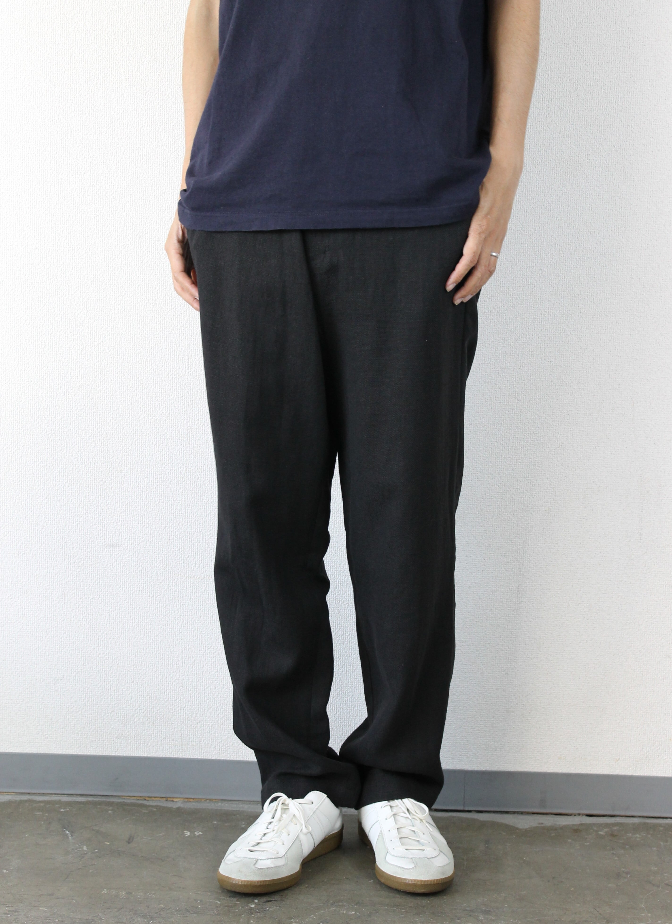 再入荷 LiSS テーパードクロップドパンツ beige LiS-804651 | LiSS