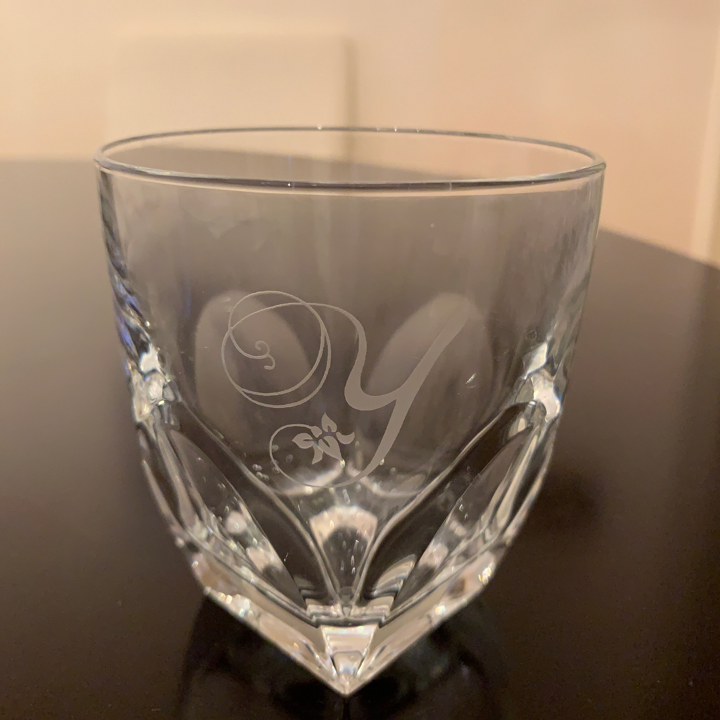 ロックグラス(イニシャル彫刻) | ガラスアート Everre