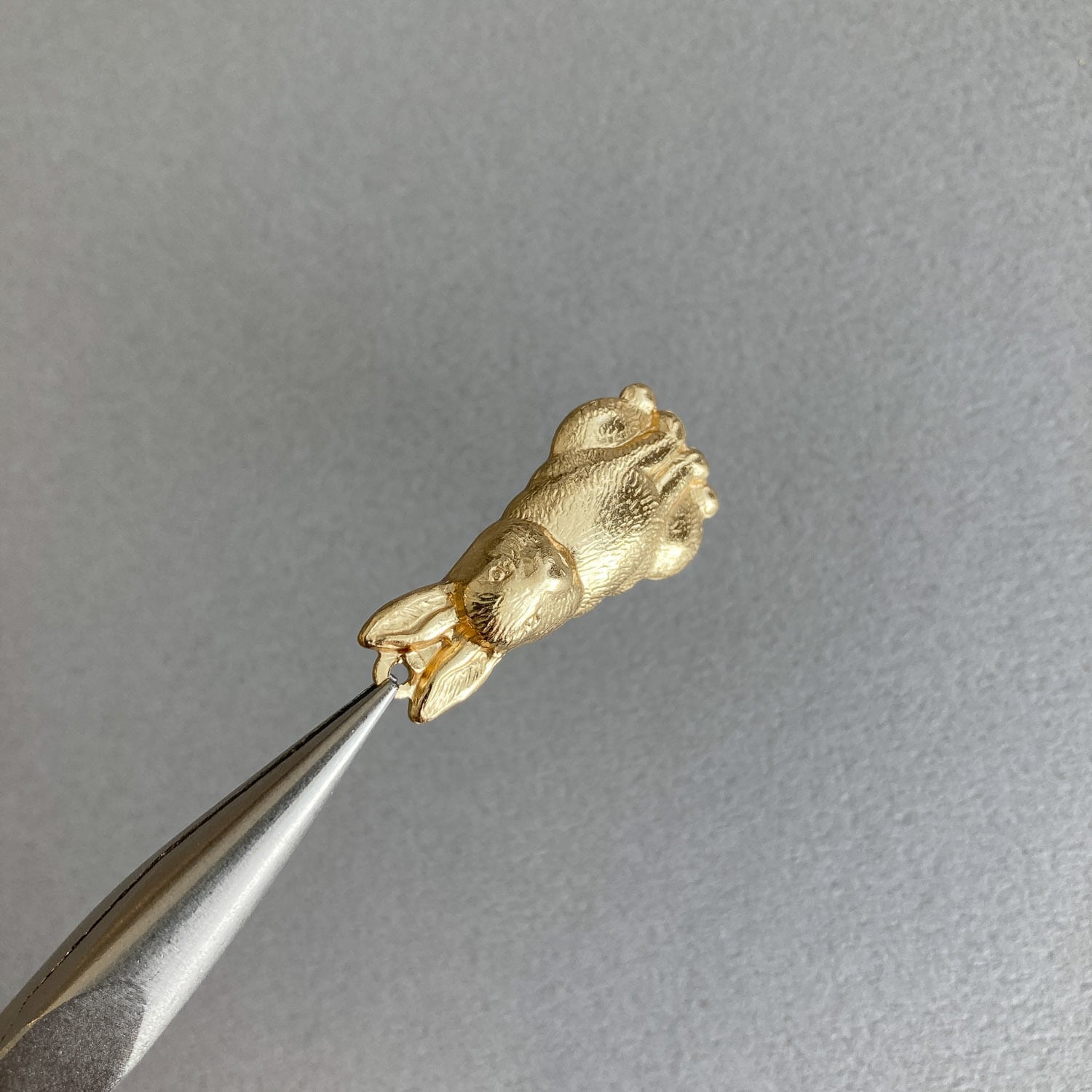 バッグチャーム ラビット 不思議の国のアリス 真鍮 バッグチャーム ラビット 不思議の国のアリス 真鍮 Amazon.co.jp