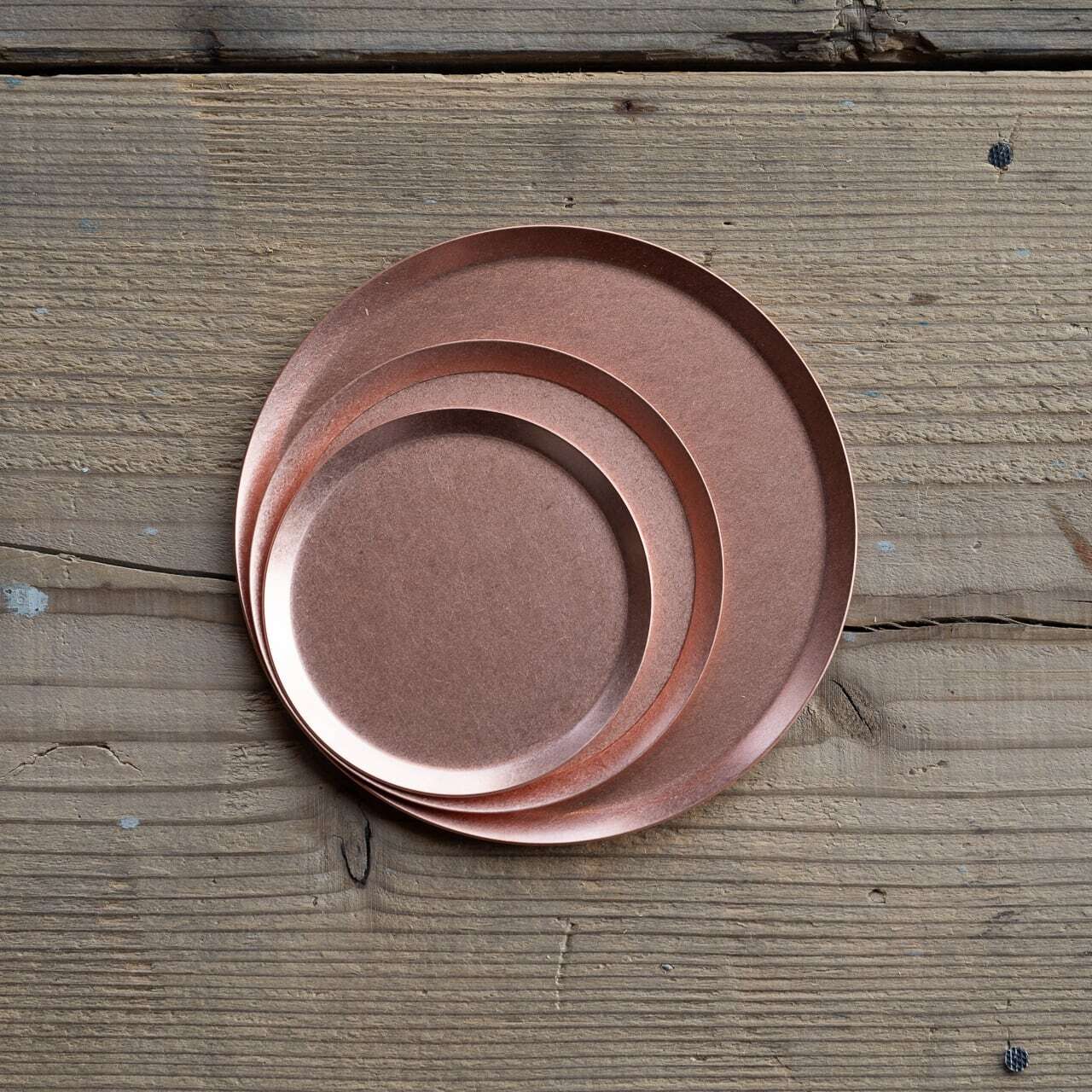 シンプルデザインの銅トレイ》銅のラウンドトレイ（φ90mm）つや無し