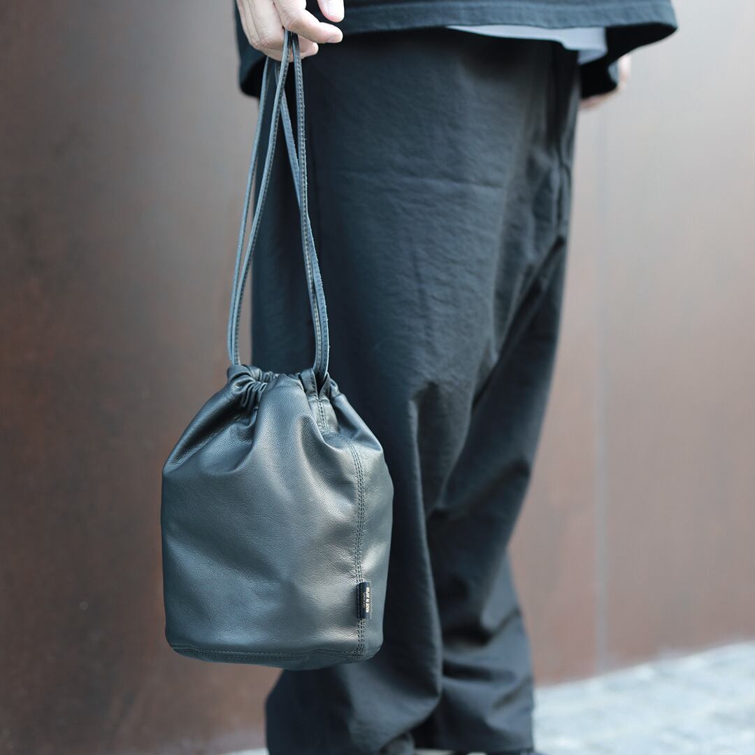 Brick (ブリック) Personal Effects Bag Goat [Black] 巾着バッグ