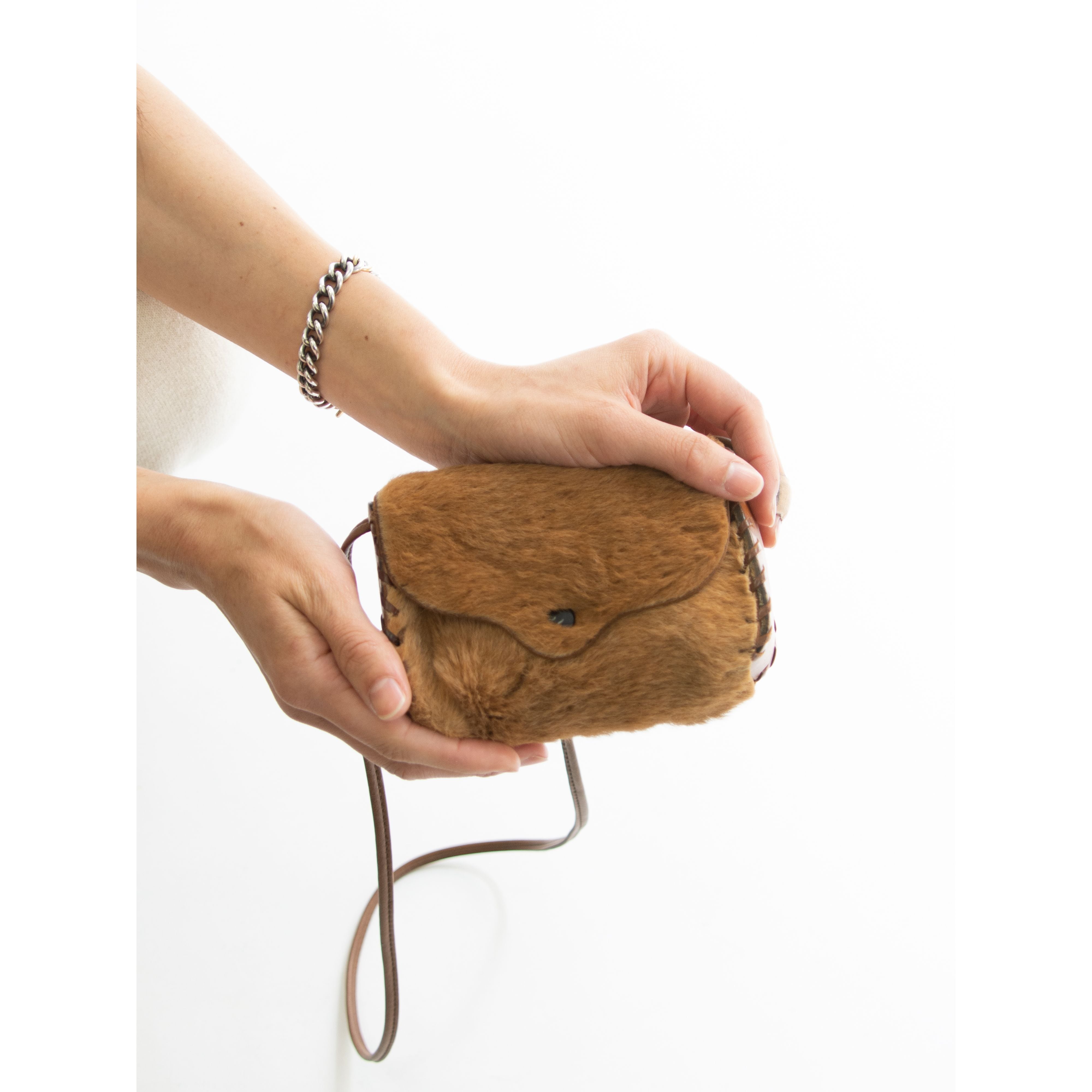 Made in Australia】Kangaroo fur mini crossbody bag（オーストラリア ...