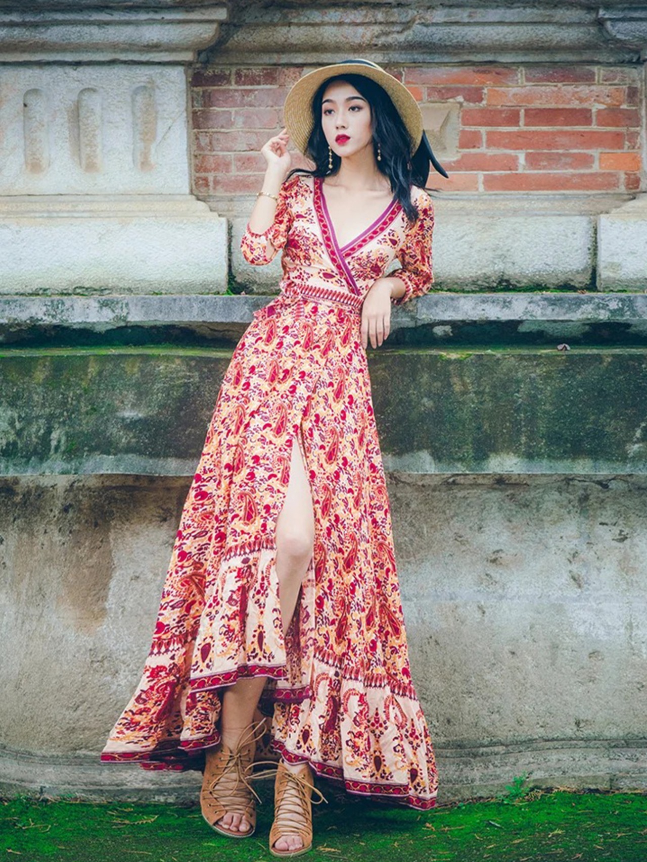 【0048】Side Slit Bohemian Short Sleeve Dress