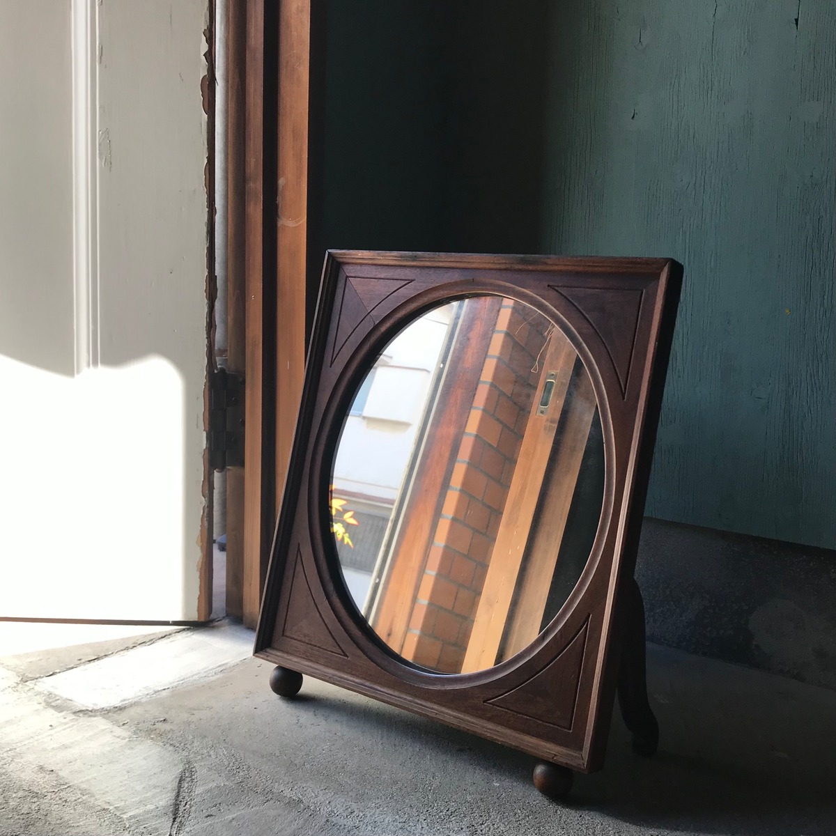 Vintage Wooden Stand Mirror oddment store /vintage・antique・vintage