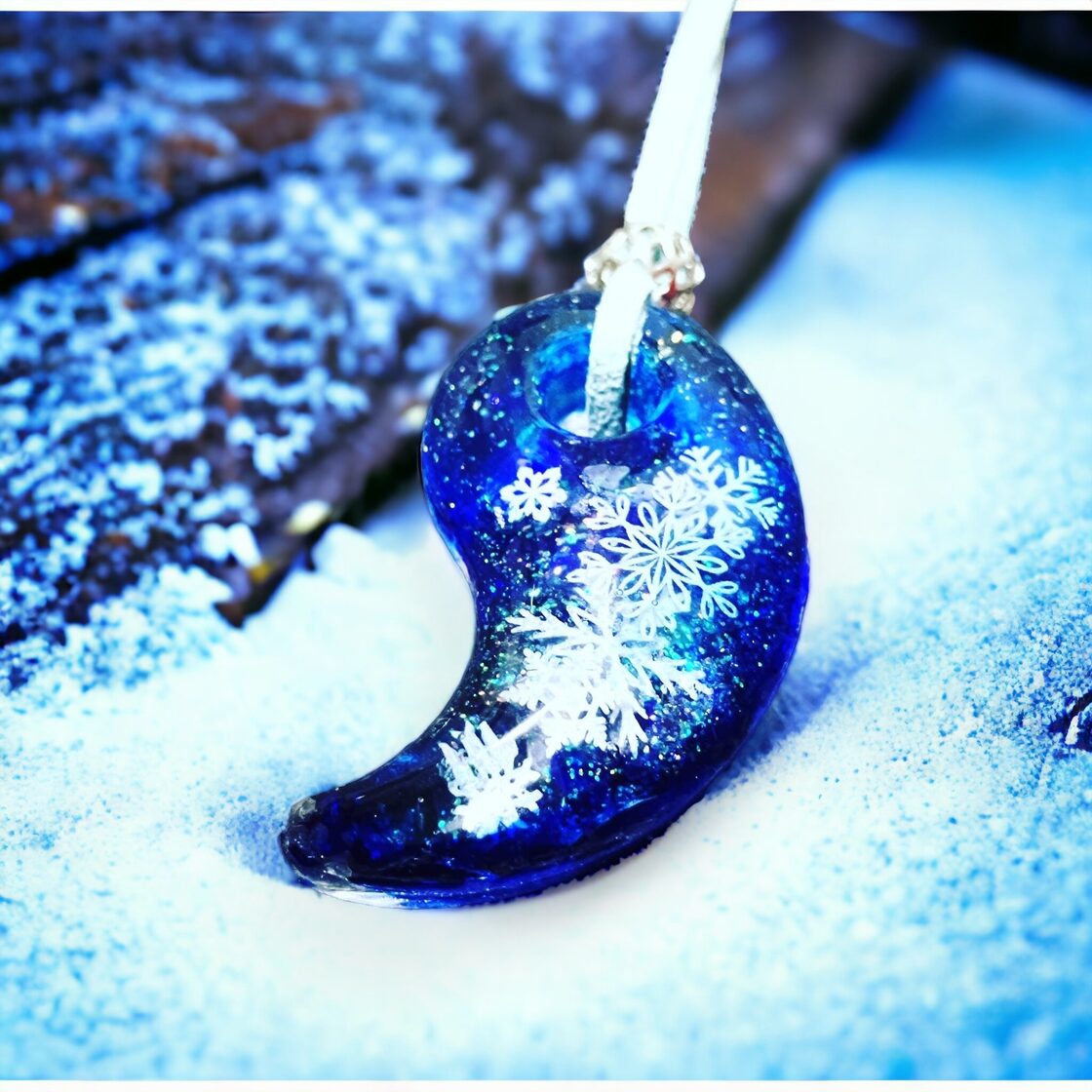 雪の結晶勾玉オルゴナイトネックレス | PAY ID