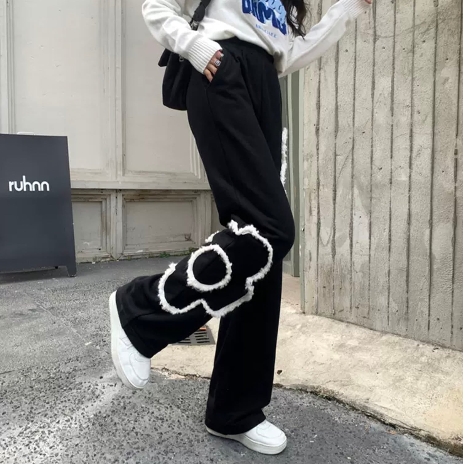 アクセントに フラワー モノトーン ワイドパンツ ハイウエスト 美脚 カジュアル ストリート メンズライク ダンス 脚長 スタイルアップ Lamitte Deco トレンド 韓国ファッション ショップ Base店