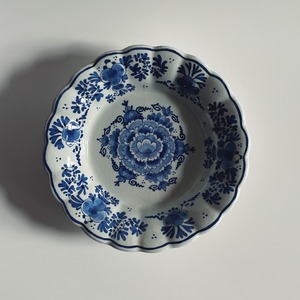 Holland Royal Delft 花皿