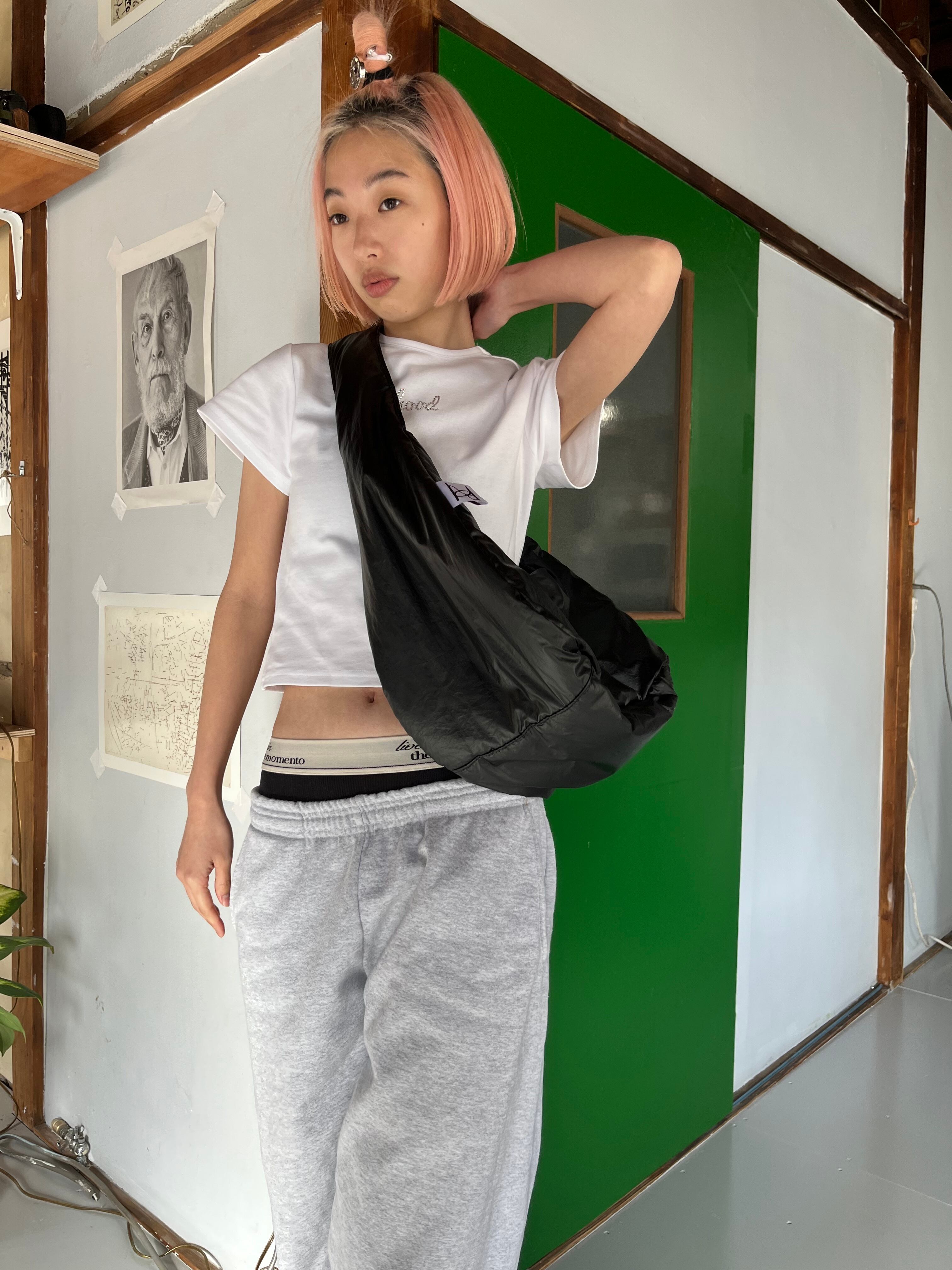 hood モリハルナ　newspaper bag