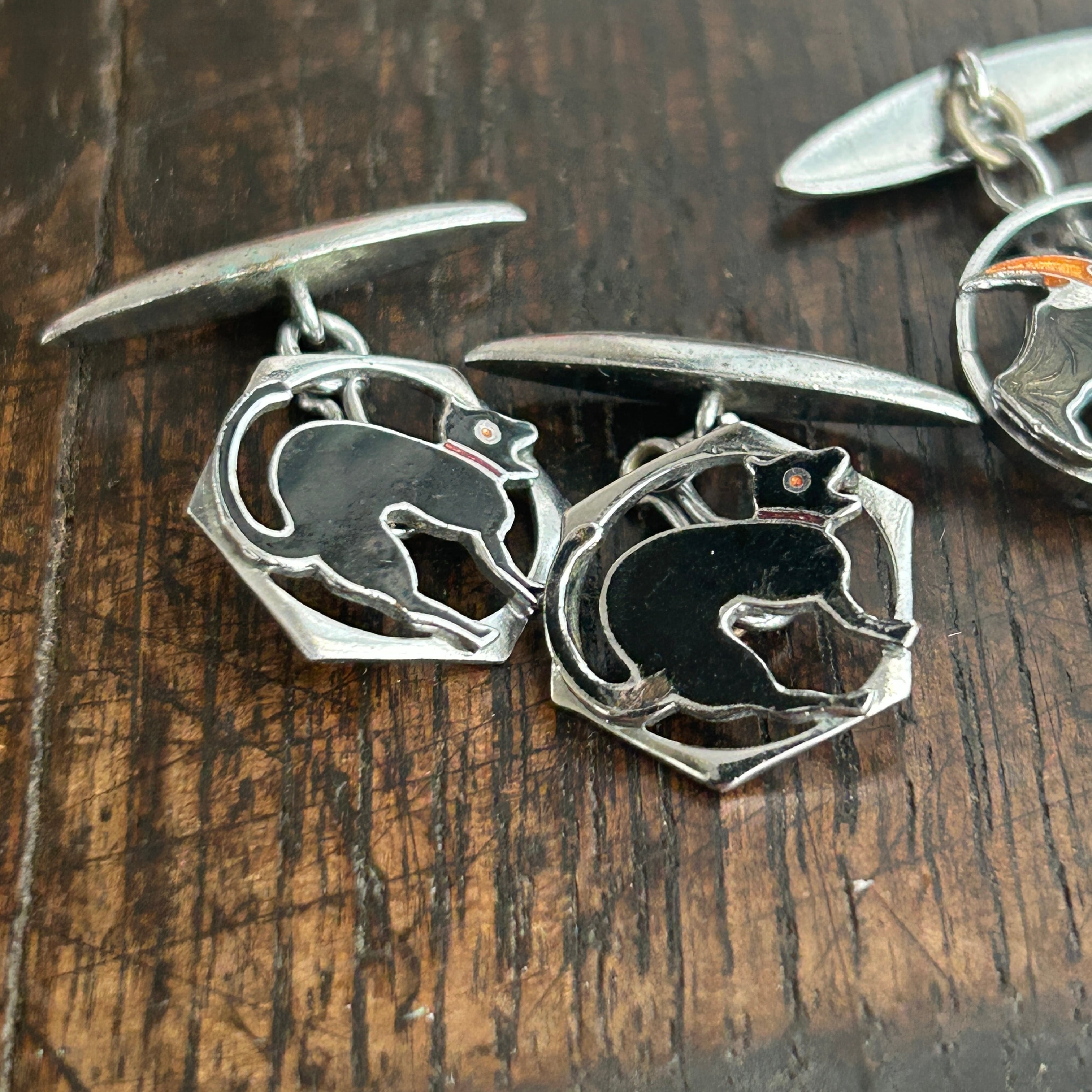 アンティーク　和製ヌーボー　黒猫のカフス