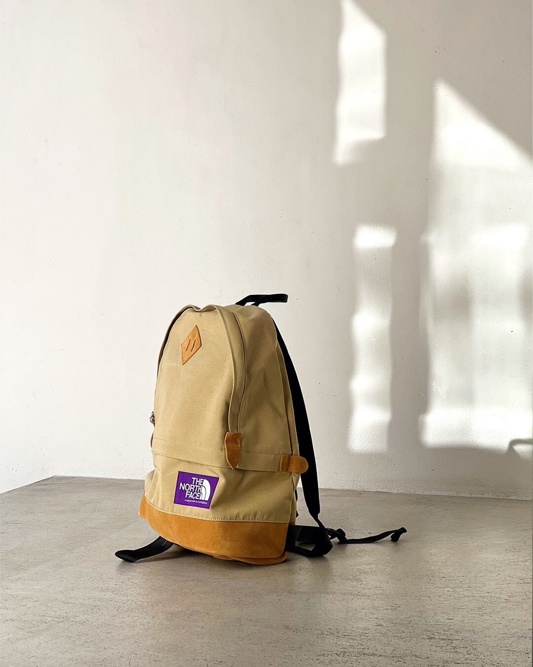THE NORTH FACE Medium Day Pack Peach